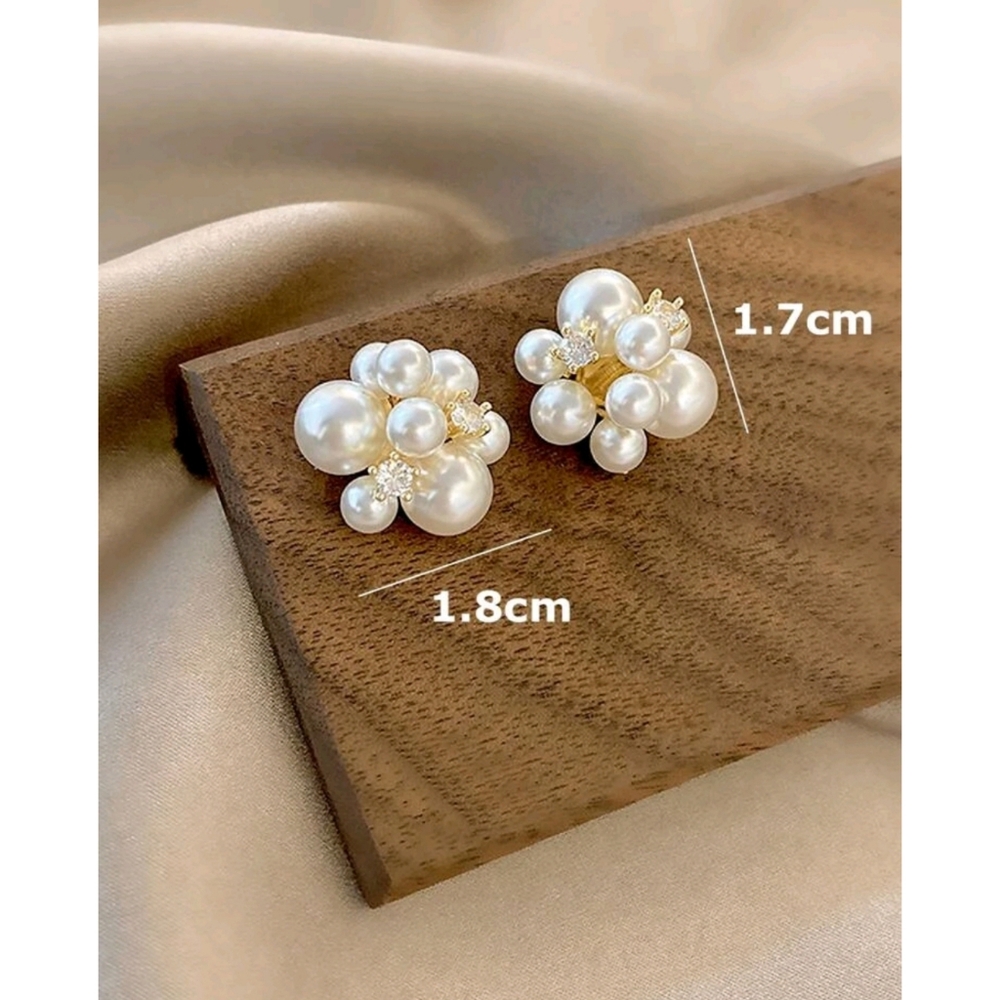 Anthropologie Audrey Pearl Cluster and Rhinestone Classy Stud Earrings - Picture 3 of 4
